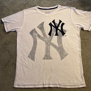Mens med. N.Y Yankee tee